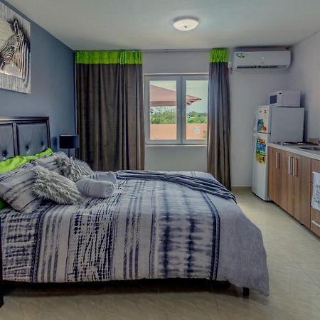 Omira Apartment Suites Willemstad Buitenkant foto