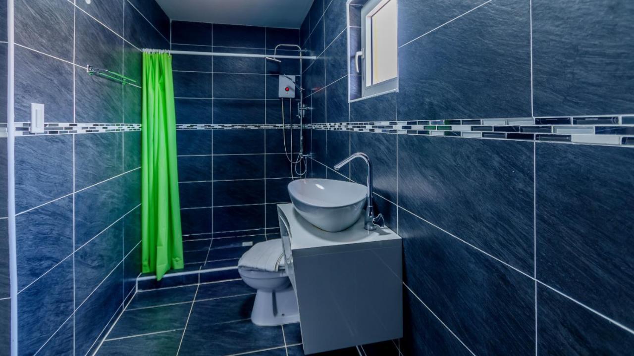 Omira Apartment Suites Willemstad Buitenkant foto