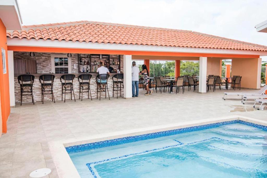 Omira Apartment Suites Willemstad Buitenkant foto
