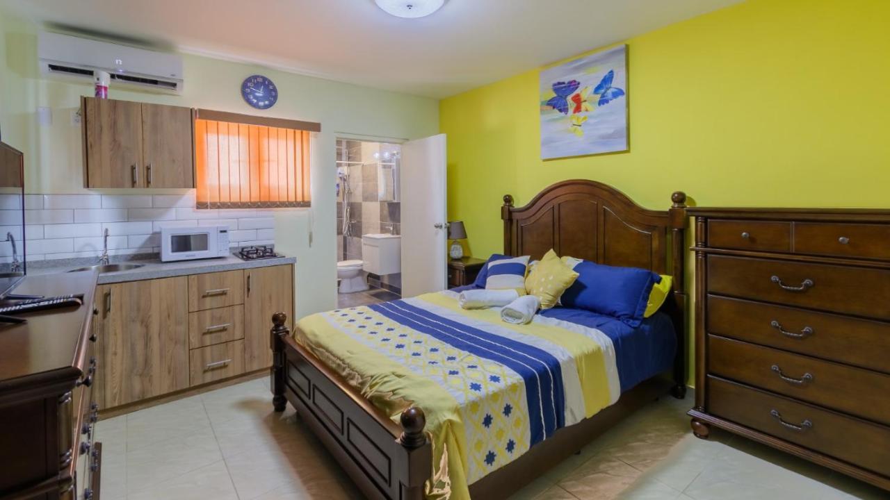 Omira Apartment Suites Willemstad Buitenkant foto