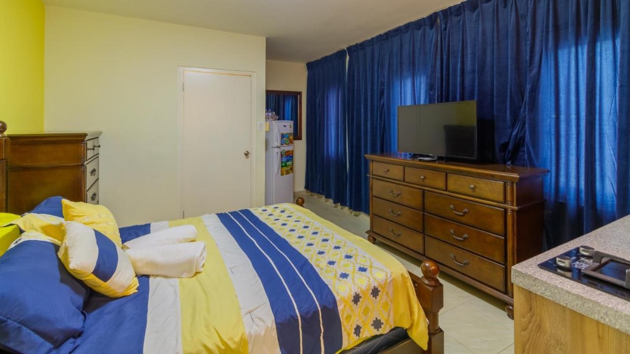 Omira Apartment Suites Willemstad Buitenkant foto